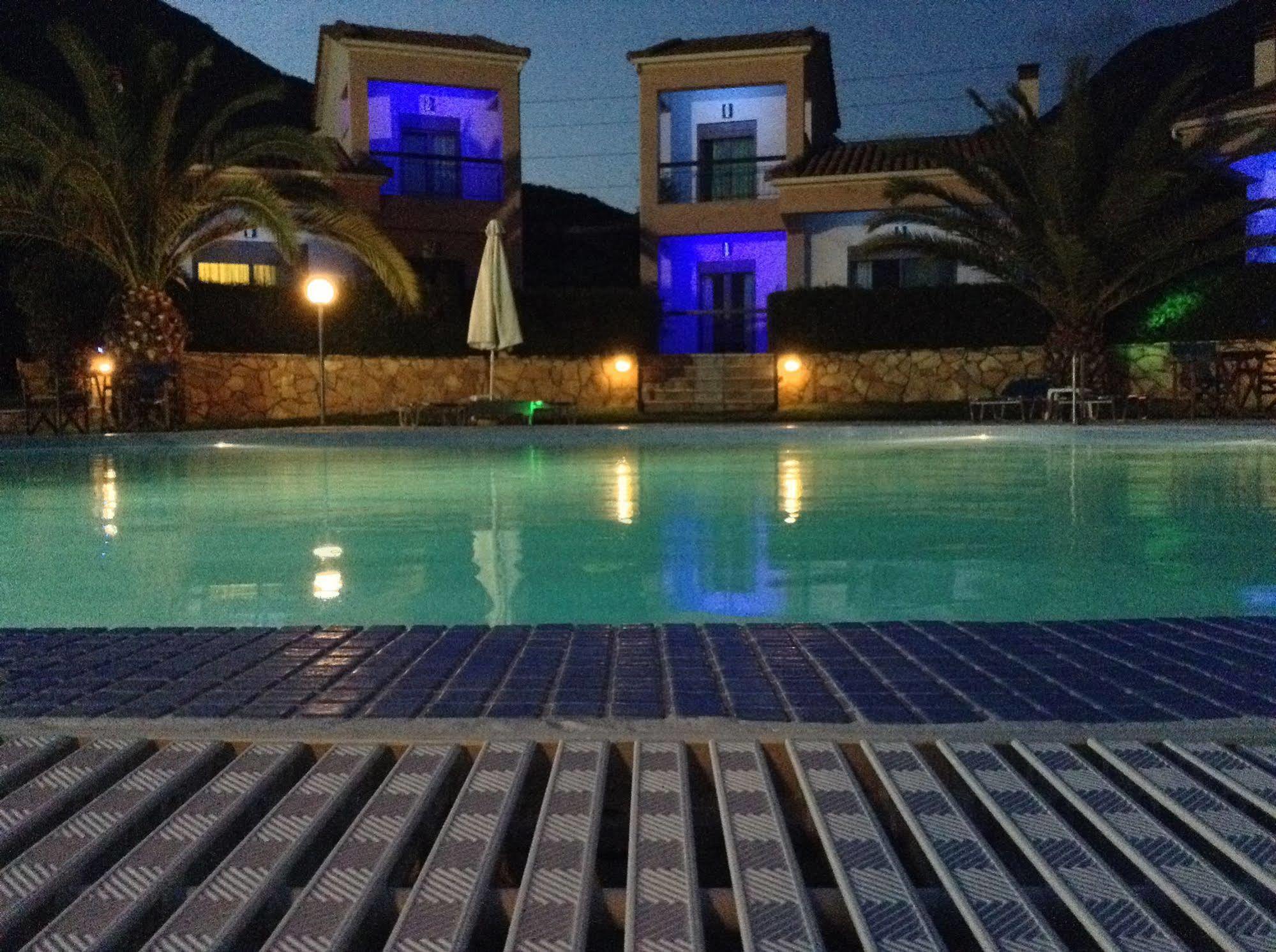 ماراثياس Green & Blue المظهر الخارجي الصورة